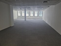 Cheap office near Kallang MRT | lift access | avail now (D14), Shop House #531929951